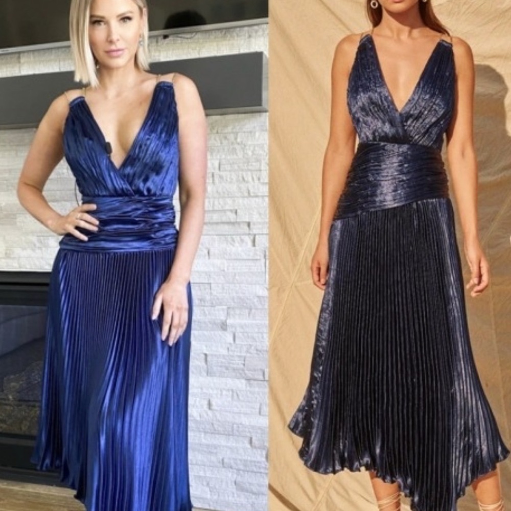 NWT AiiFOS April Pleated Navy Dress Chainlink Shoulder Straps Size 8